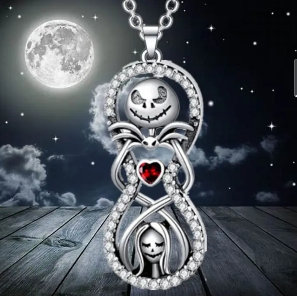 🆕 DISNEY NIGHTMARE BEFORE CHRISTMAS Jack & Sally Necklace